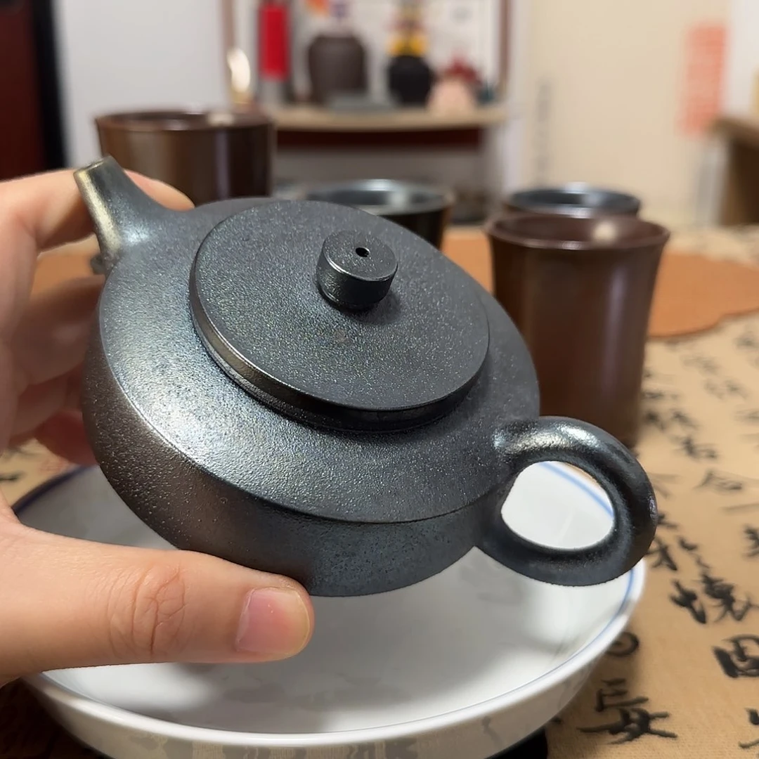 周盘放漏款底有一点皮