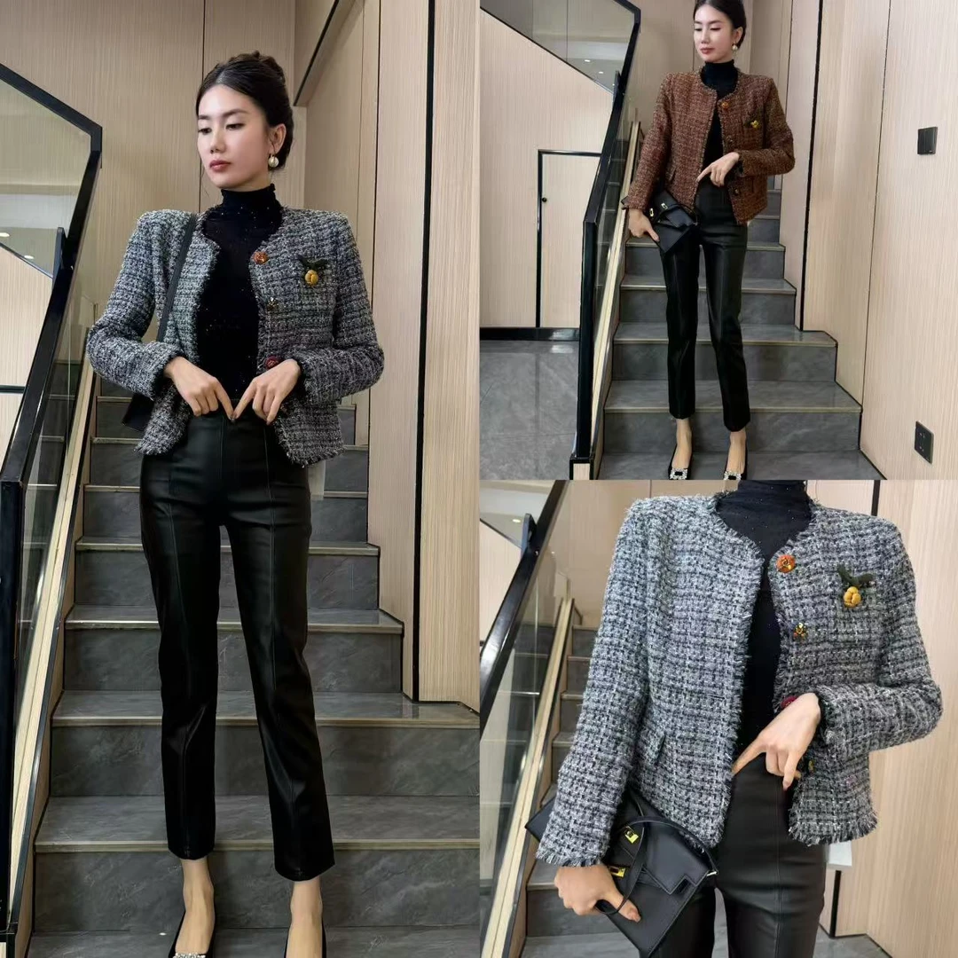 【俊英】欧货高端小香风毛边时尚外套女2025秋季百搭彩色扣上衣