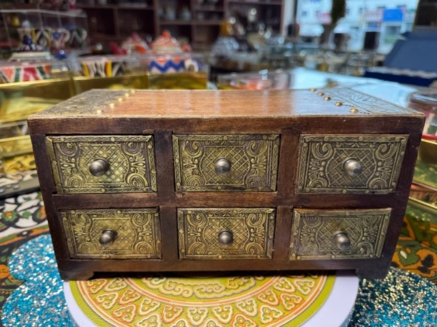 印度实木包铜首饰盒