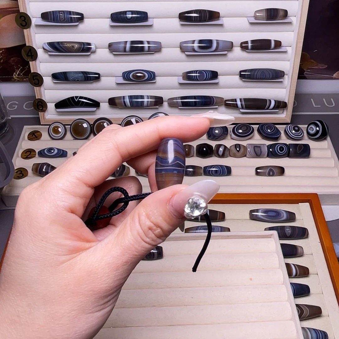 常***笑玛瑙/玉髓未镶嵌颈饰