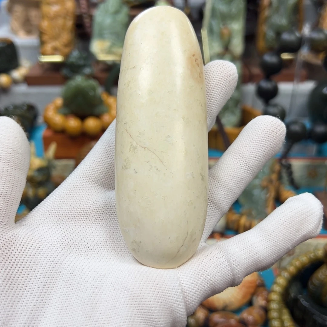 西***水岫岩老玉（透闪石质玉）未镶嵌把件