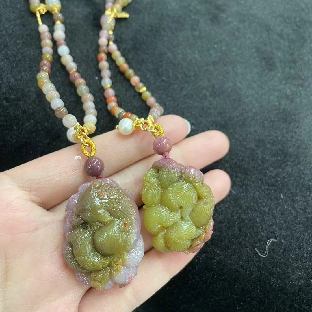 【玉经纶】32189/HQ52-盐源玛瑙九尾狐吊坠-多样性发其一