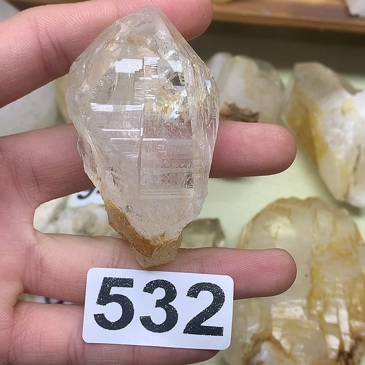 水晶未镶嵌珠宝半成品巴基斯坦喜马