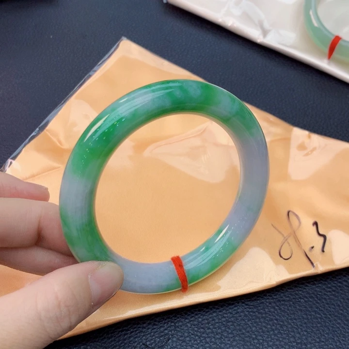 未镶嵌手镯翡翠翡翠手镯