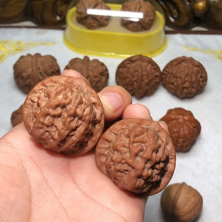 文玩核桃38瓷娃娃