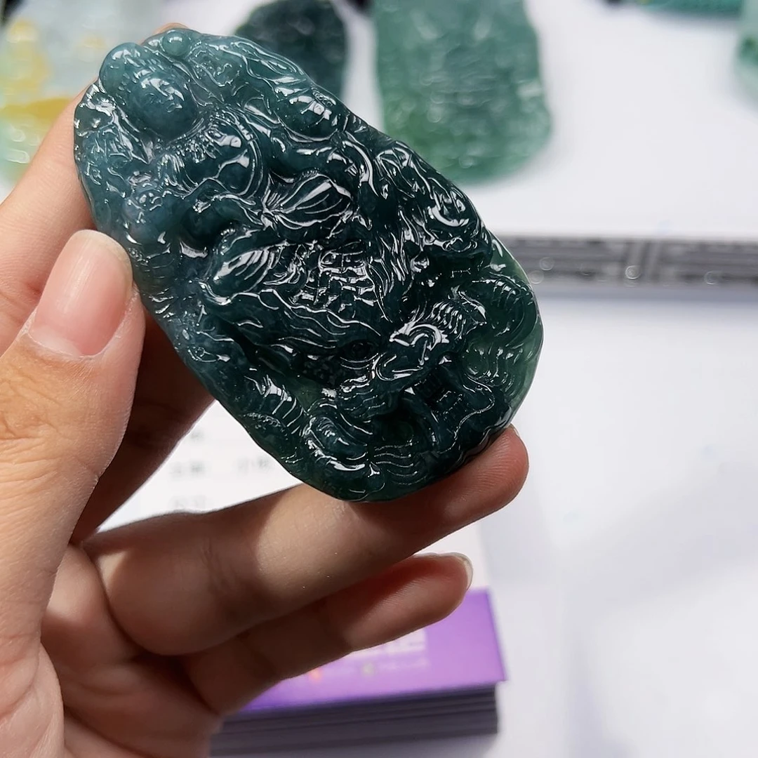 翡翠挂件未镶嵌吊坠