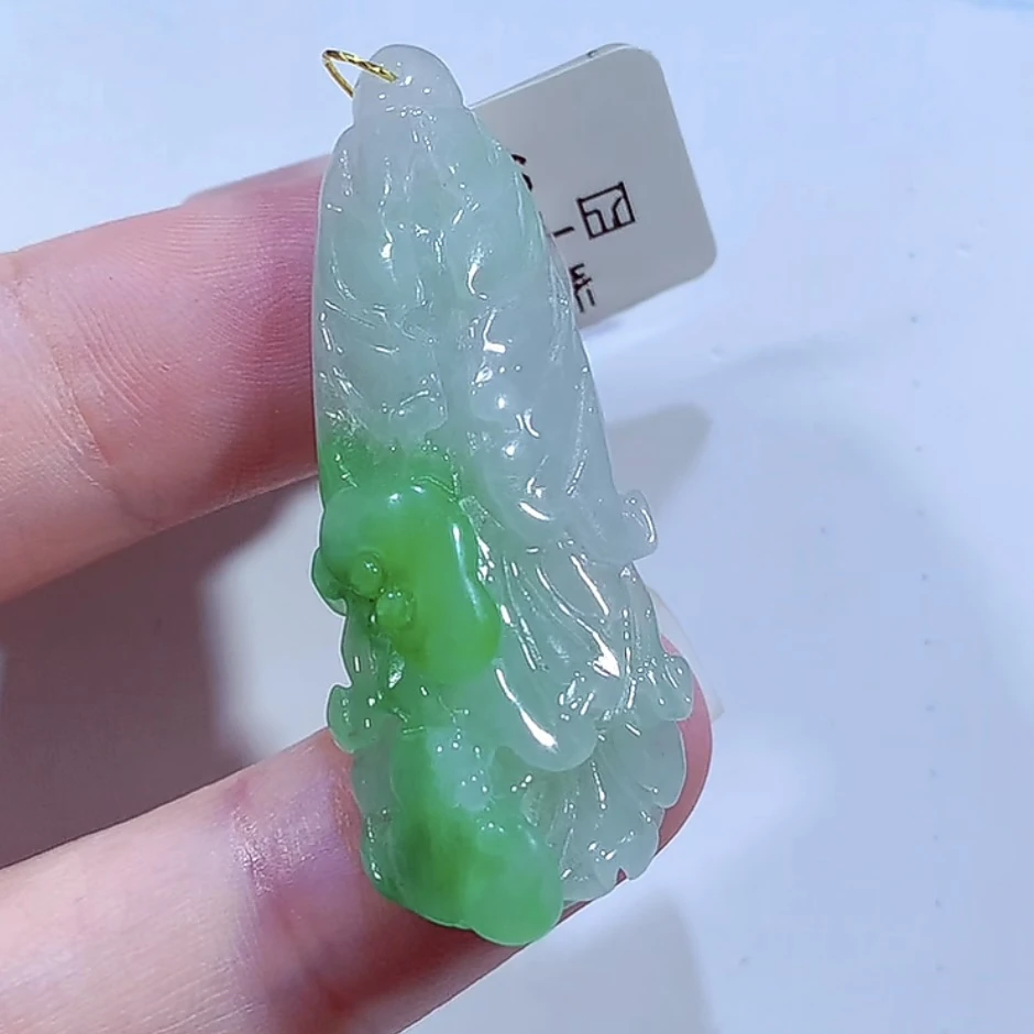 缅甸天然A货翡翠冰飘阳绿白菜吊坠