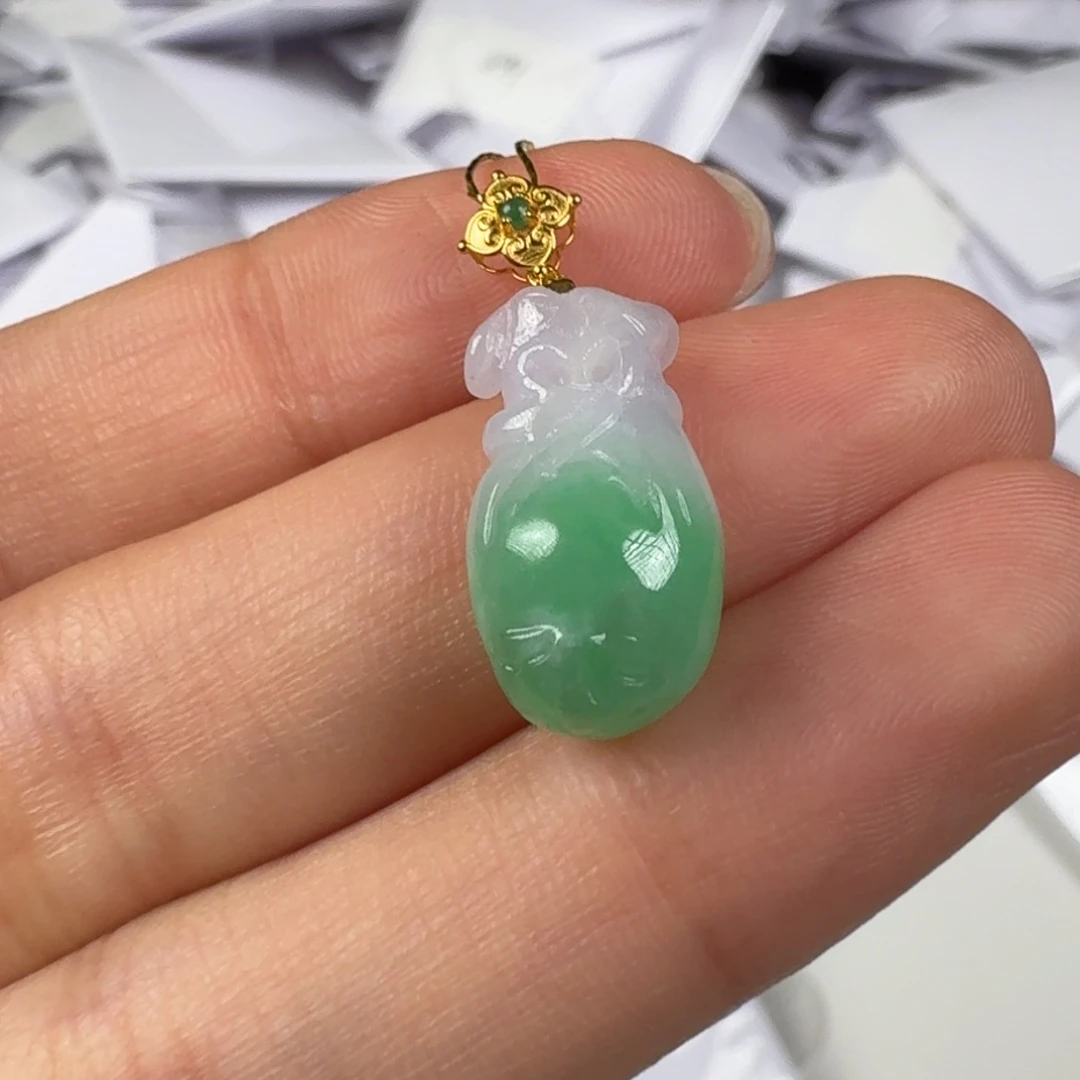 翡翠18K金镶嵌颈饰