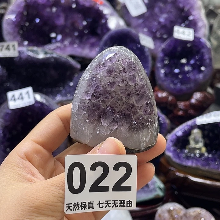 未镶嵌水晶大型摆件（非配饰）