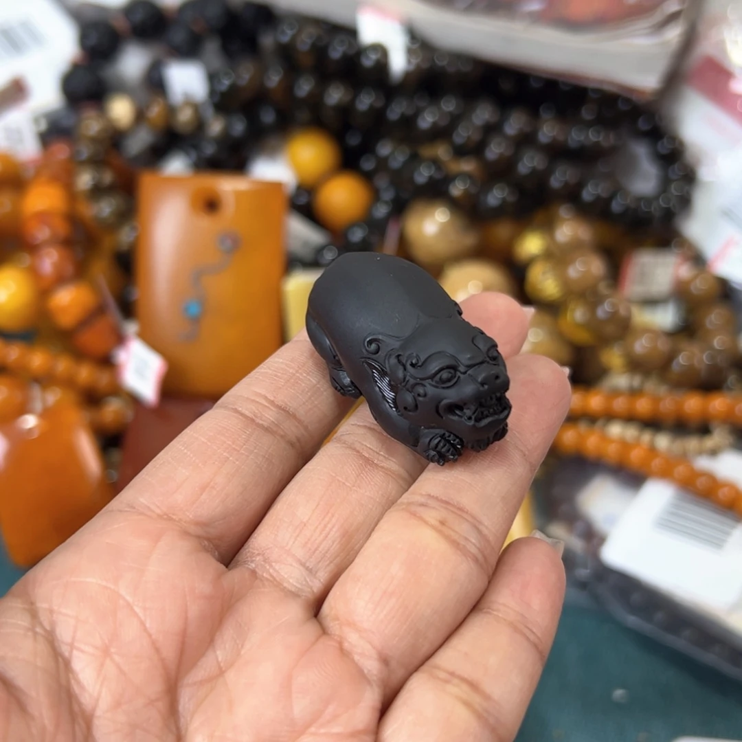 琥珀珠宝奇石未镶嵌999