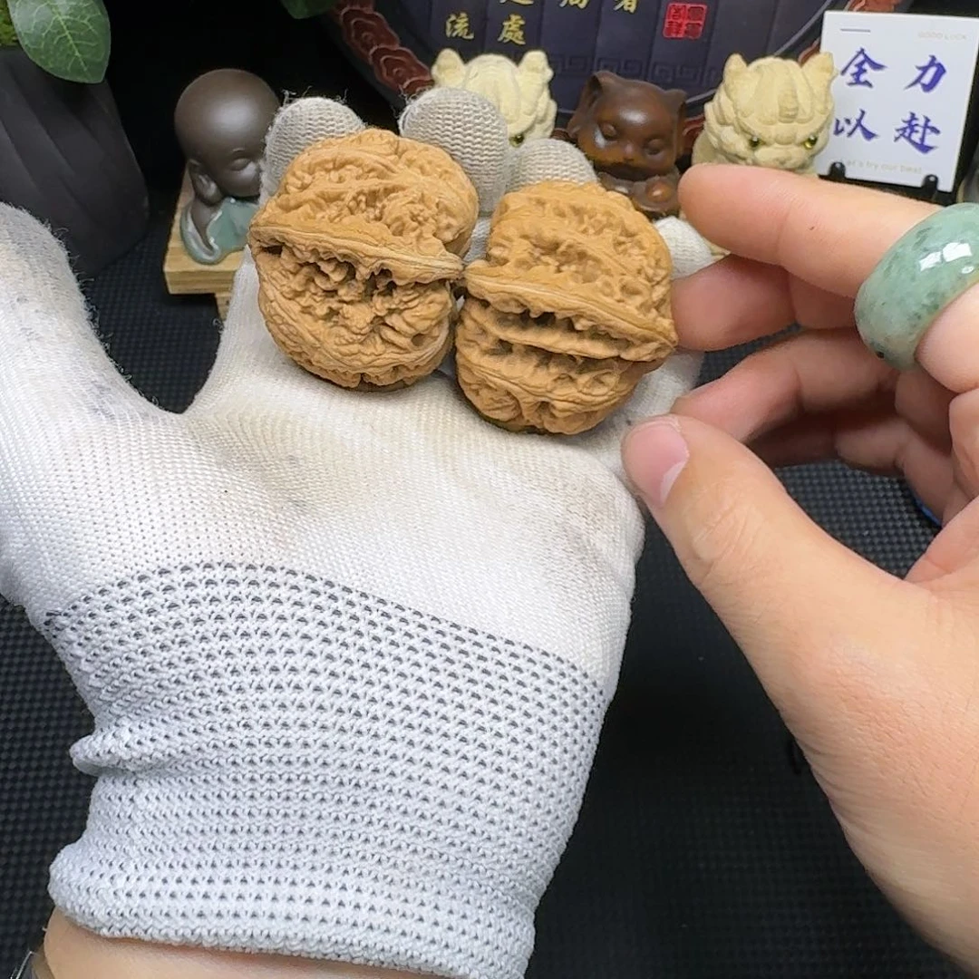 文玩核桃吊坠X****）47粗筋