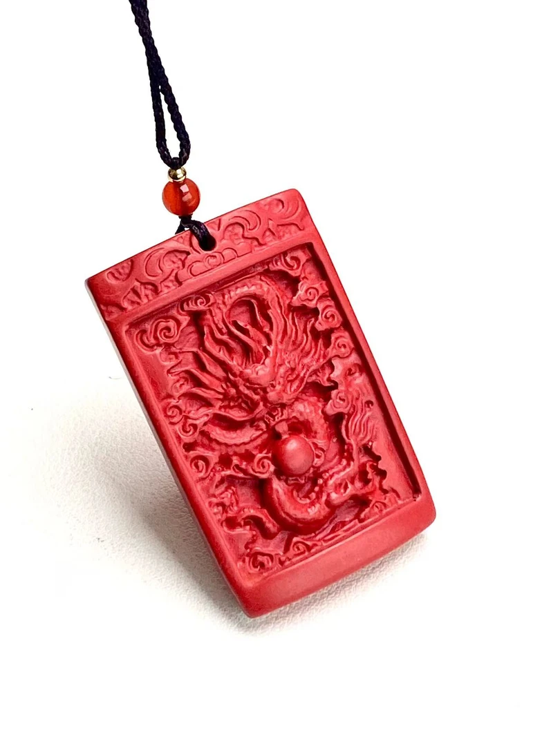 含辰砂工艺品天然朱砂龙牌吊坠男女本命年
