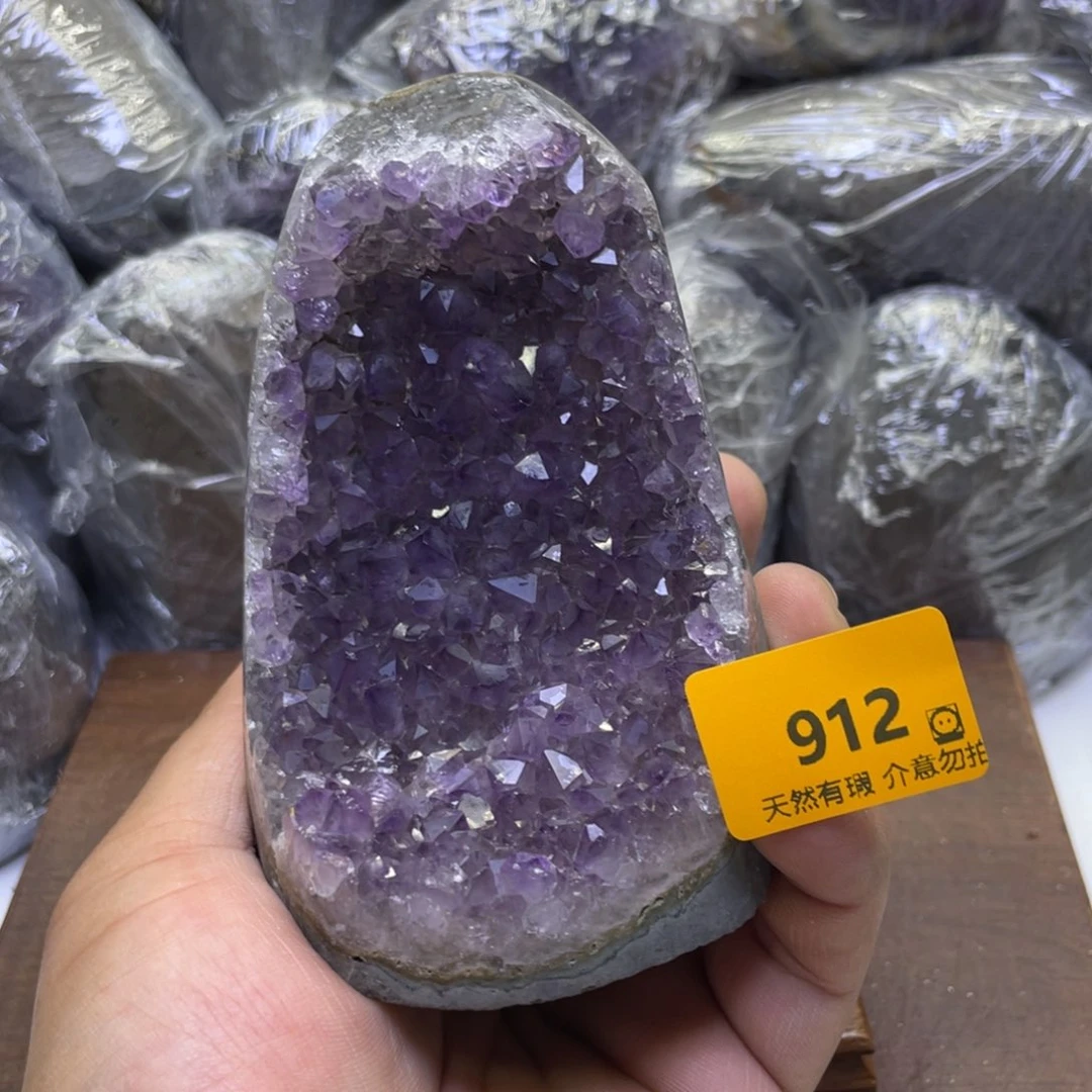未镶嵌水晶大型摆件（非配饰）