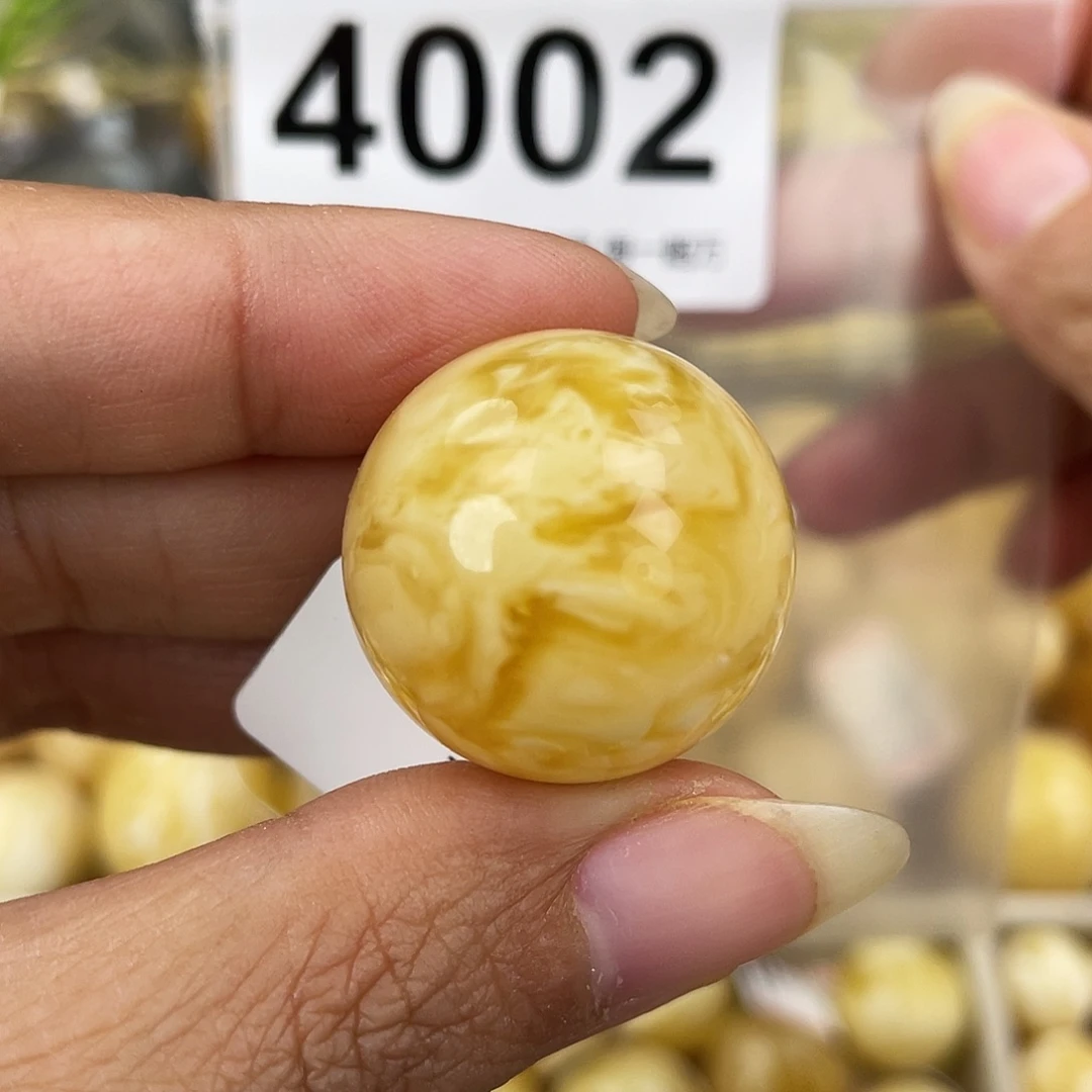 蜜蜡未镶嵌裸石23.7