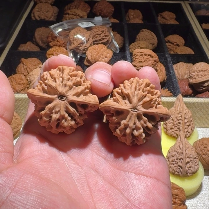 ****至吊坠文玩核桃秦闷