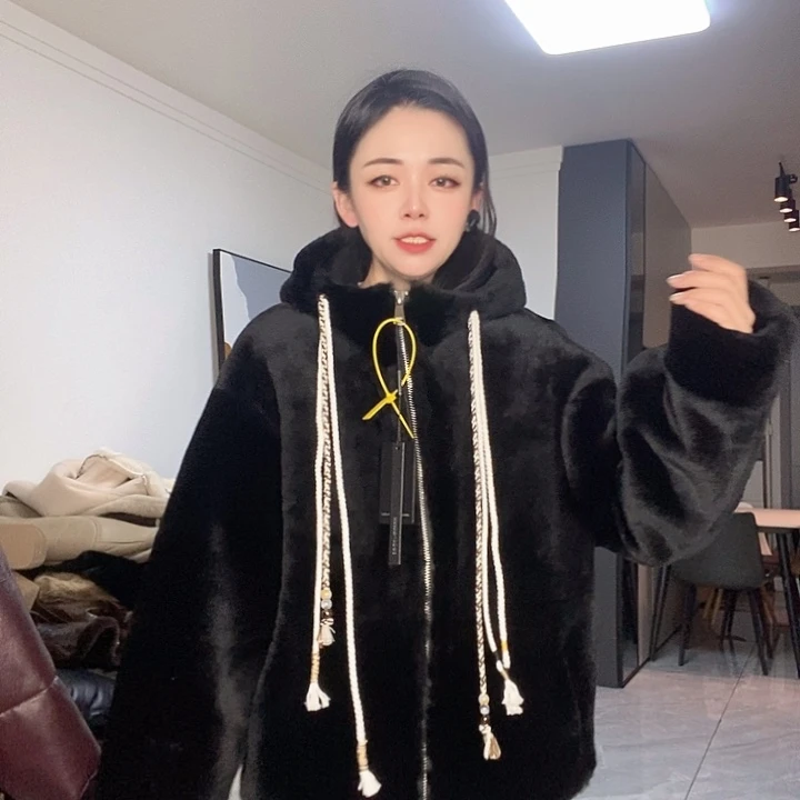 绵羊皮美丽奴皮毛一体M130斤左右