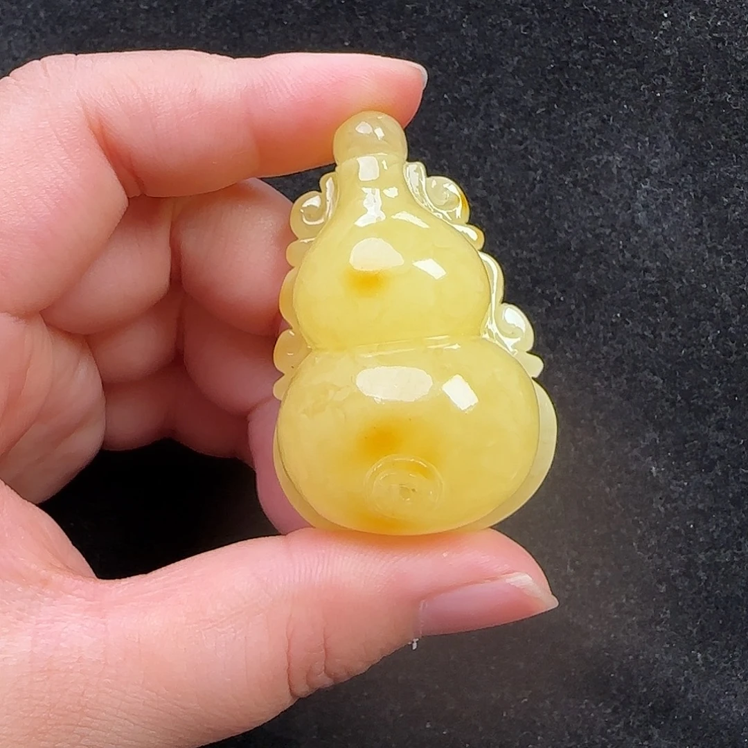 蜜蜡未镶嵌珠宝奇石