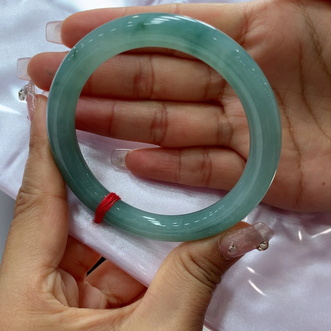 翡翠手镯未镶嵌买断