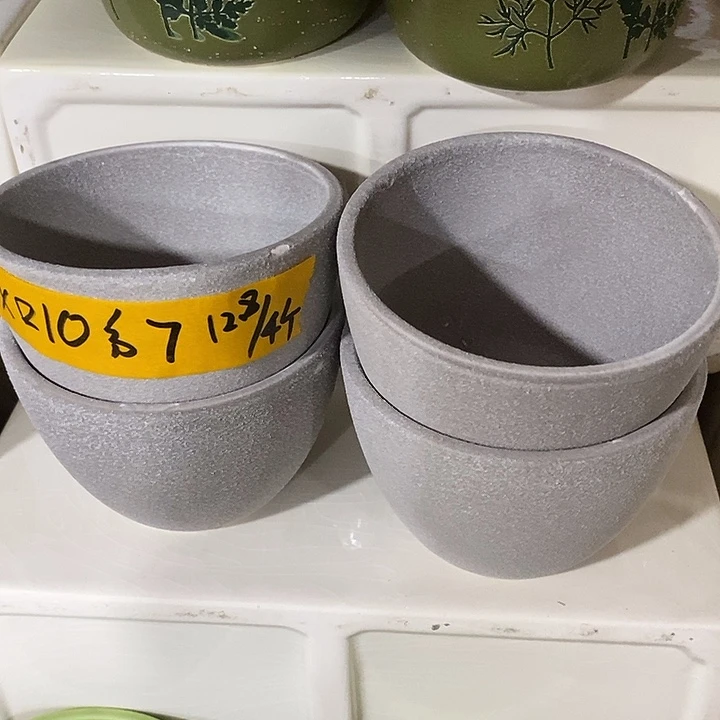 陶盆有孔 瑕疵针孔漏釉介意勿拍口 10高7