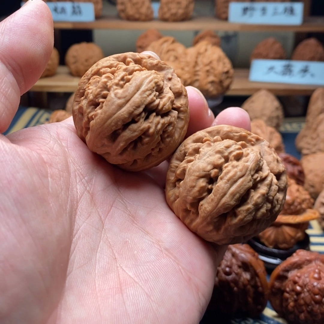 M***翟文玩核桃吊坠42霸王