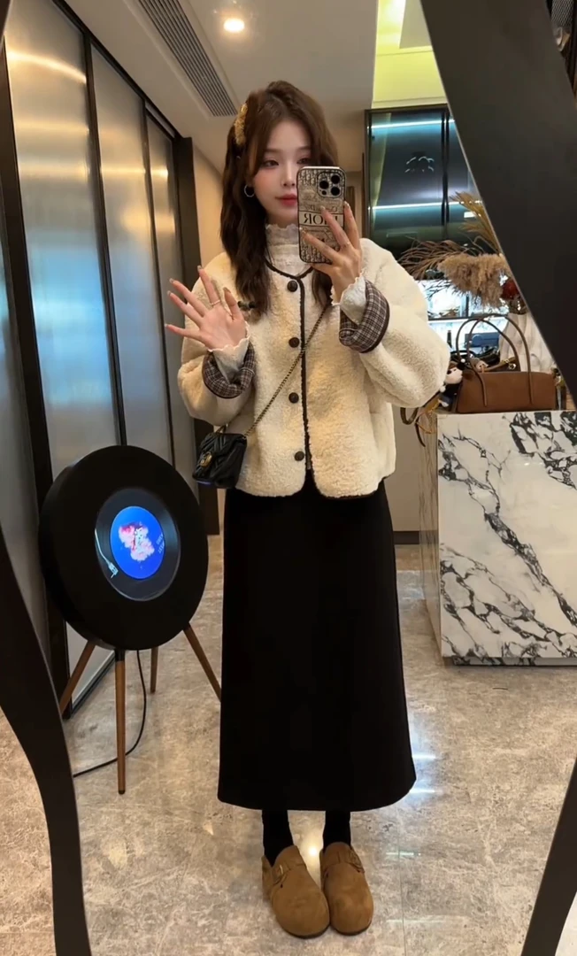 秋冬外套女时尚洋气百搭外套女厚款毛毛外套+半裙套装