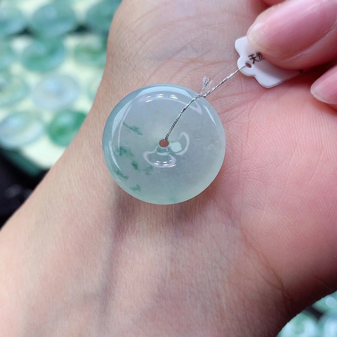 翡翠颈饰未镶嵌70尺寸19.6-5.8