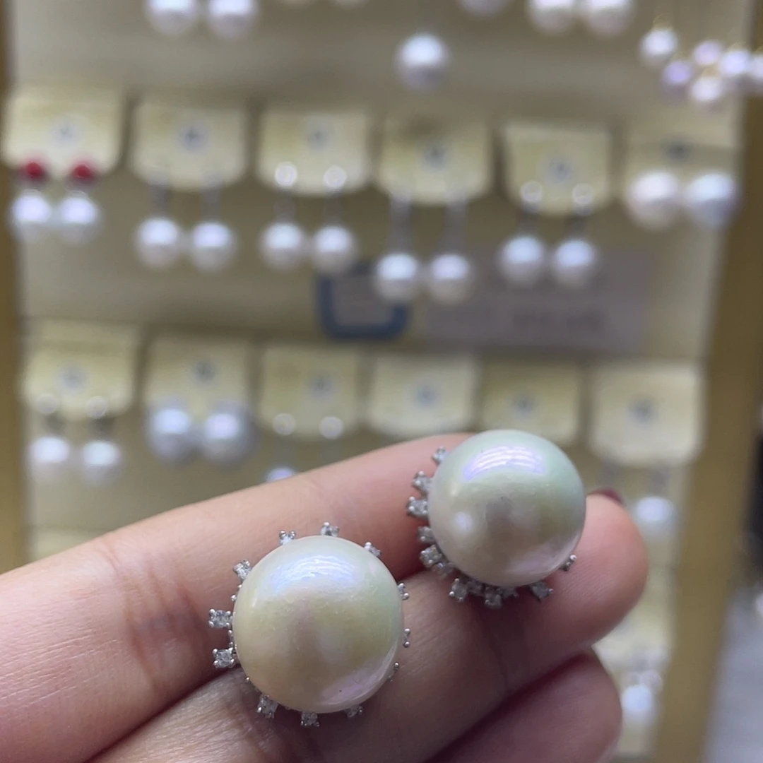 淡水珍珠银S925镶嵌耳饰