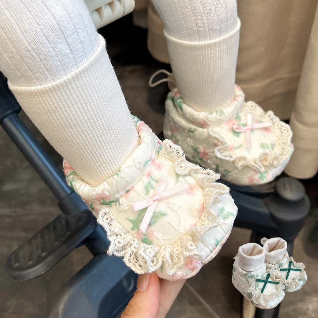 春秋0-1岁婴幼儿袜鞋女宝宝公主风防滑软布底小月龄防掉跟步前鞋