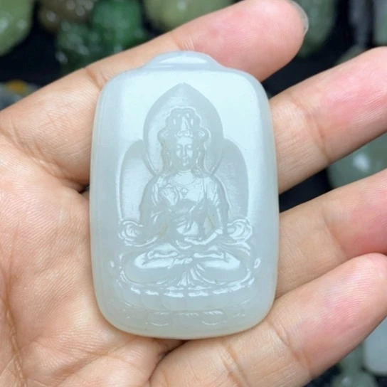 颈饰未镶嵌和田玉