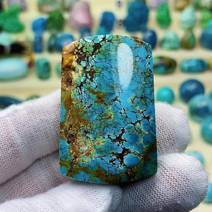 绿松石配饰未镶嵌