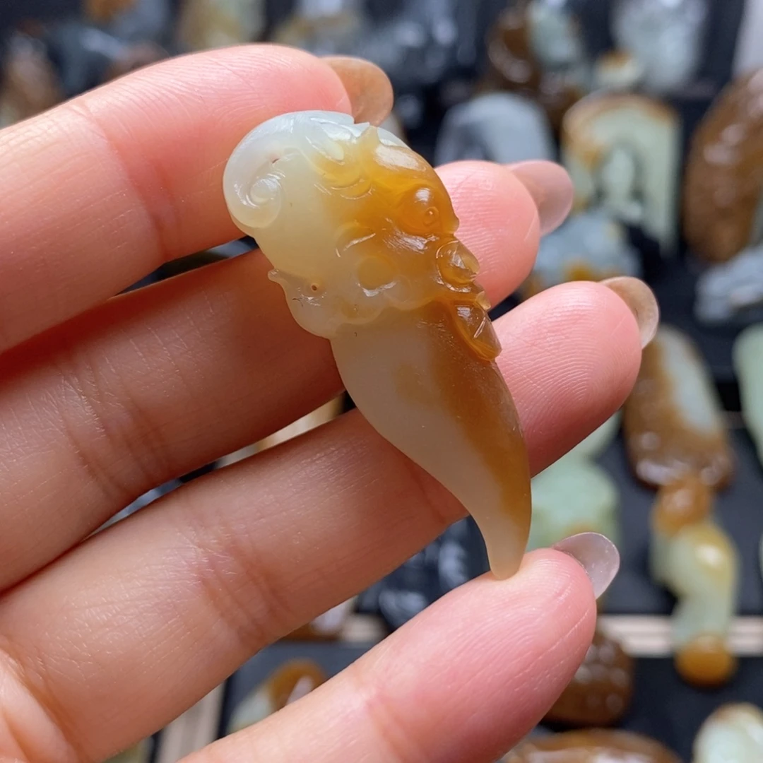 和田玉未镶嵌挂件