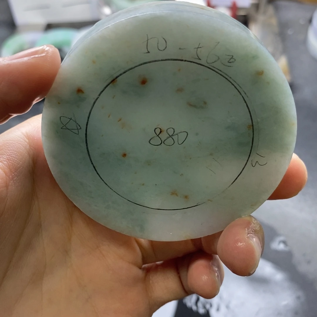 定制翡翠未镶嵌翡翠手镯