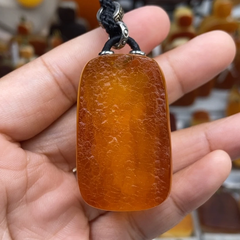 【闪购商品】琥珀颈饰未镶嵌