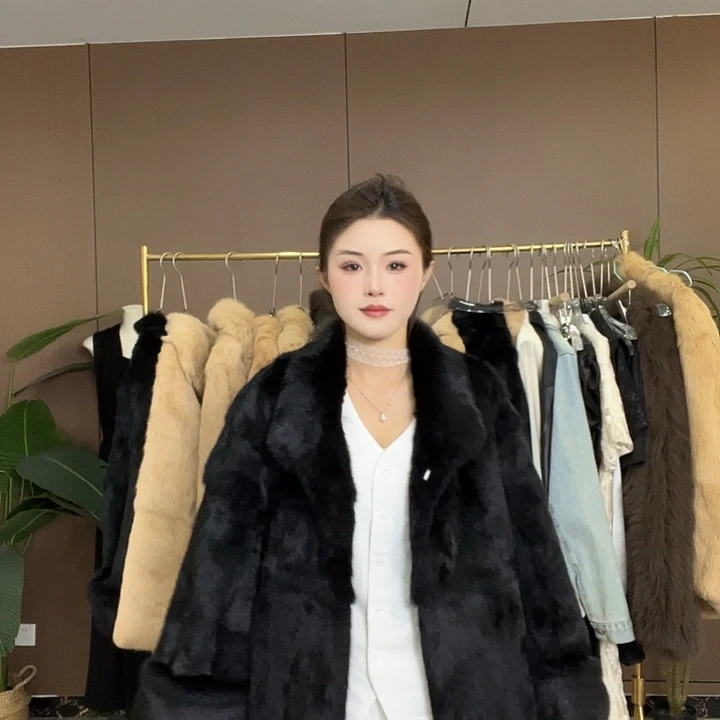 反季福利 长款黑色