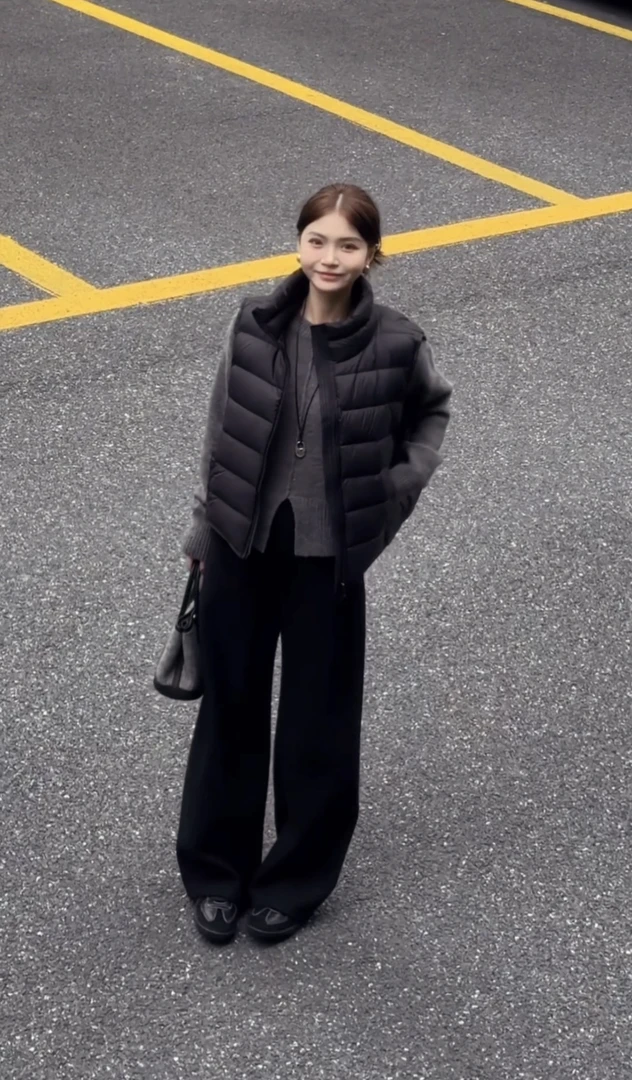 排骨羽绒马甲立领短款女经典秋冬加厚百搭KK01-25DW2079