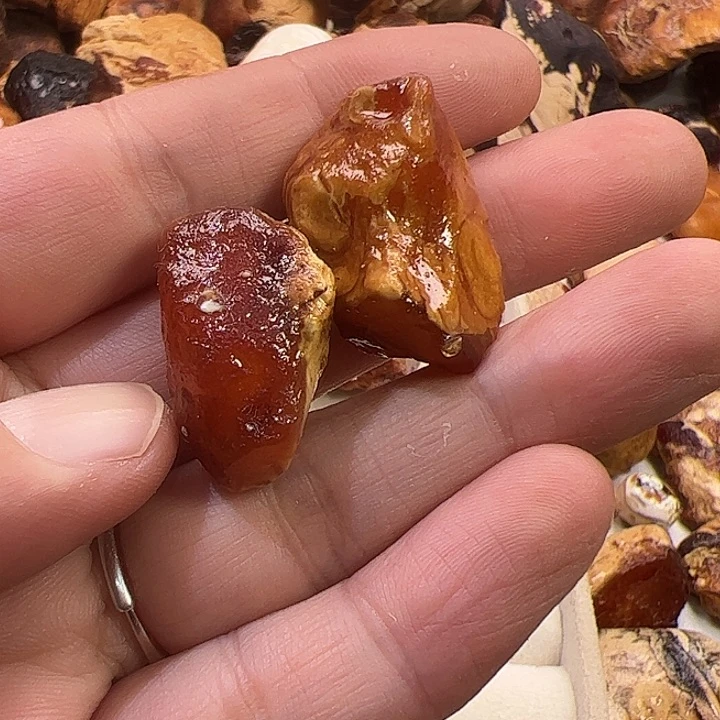 未镶嵌定制蜜蜡海***?琥珀蜜蜡原石定制
