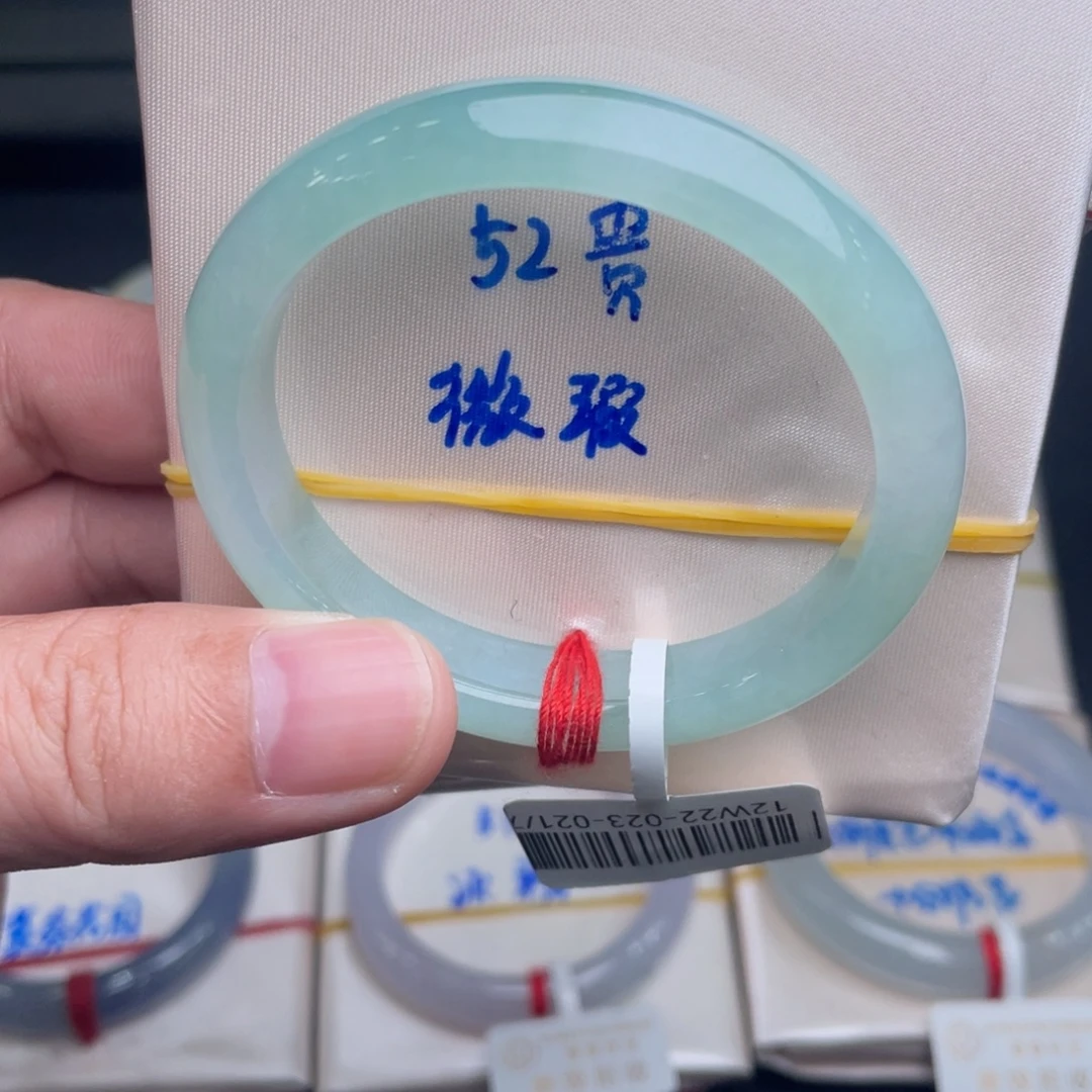 翡翠未镶嵌手镯翡翠手镯