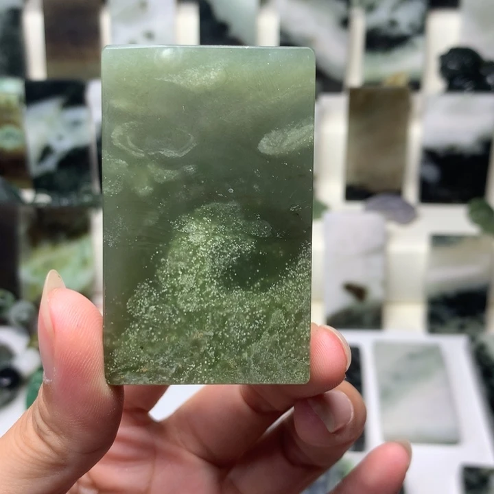 贝***米颈饰未镶嵌和田玉