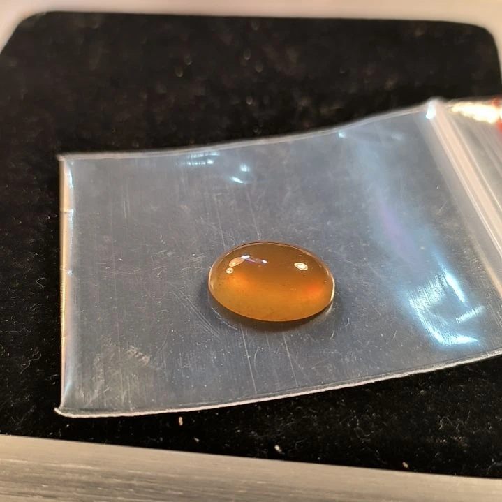 海***蓝石英岩玉未镶嵌戒面