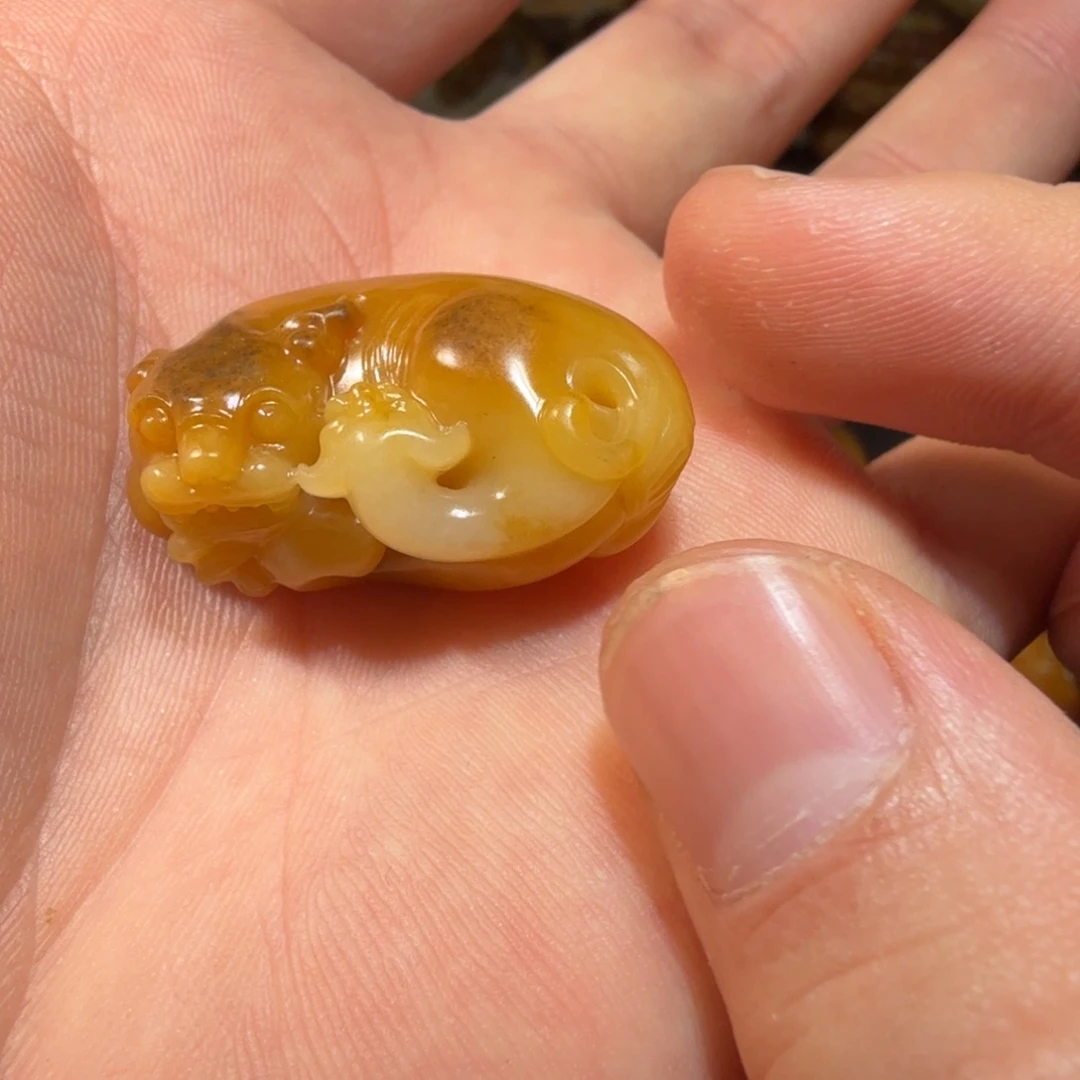 汽****和田玉（糖玉）未镶嵌颈饰