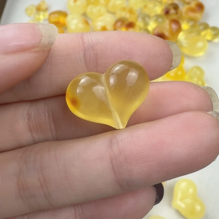 蜜蜡未镶嵌珠宝奇石全品 20.8×16×11mm