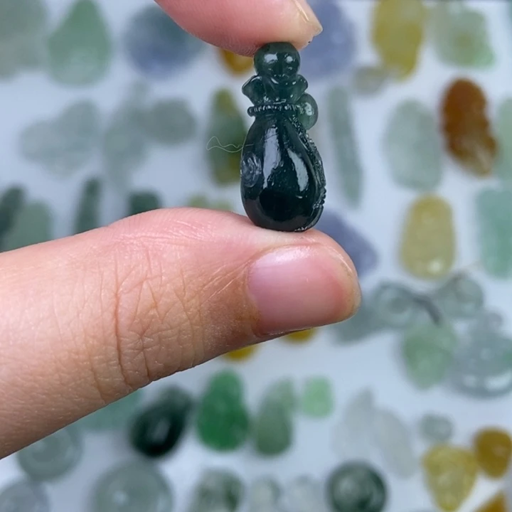 定制翡翠未镶嵌钱袋