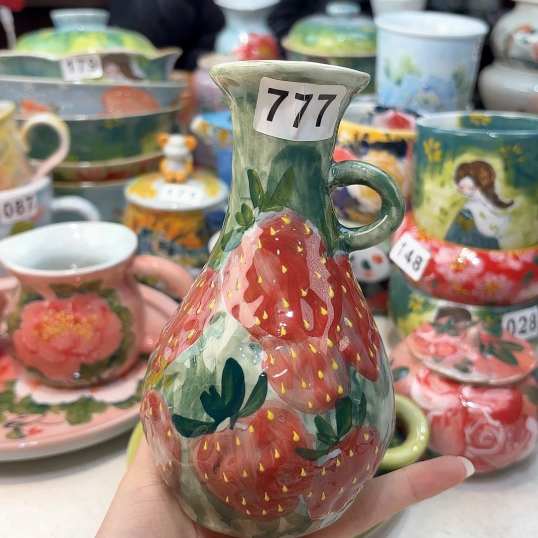 瓷片世*兔兔好可爱呀打