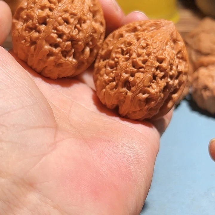 文玩核桃把件牡丹纹38