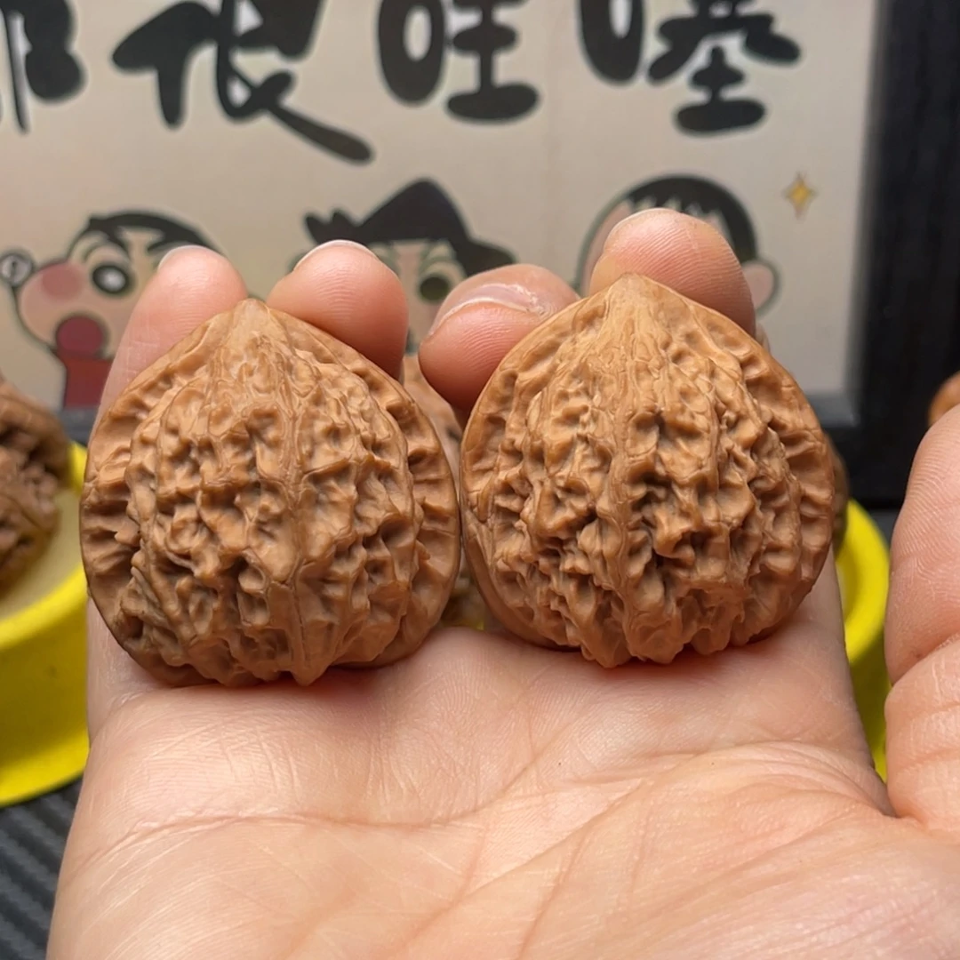 李***勇文玩核桃吊坠38山地金牛