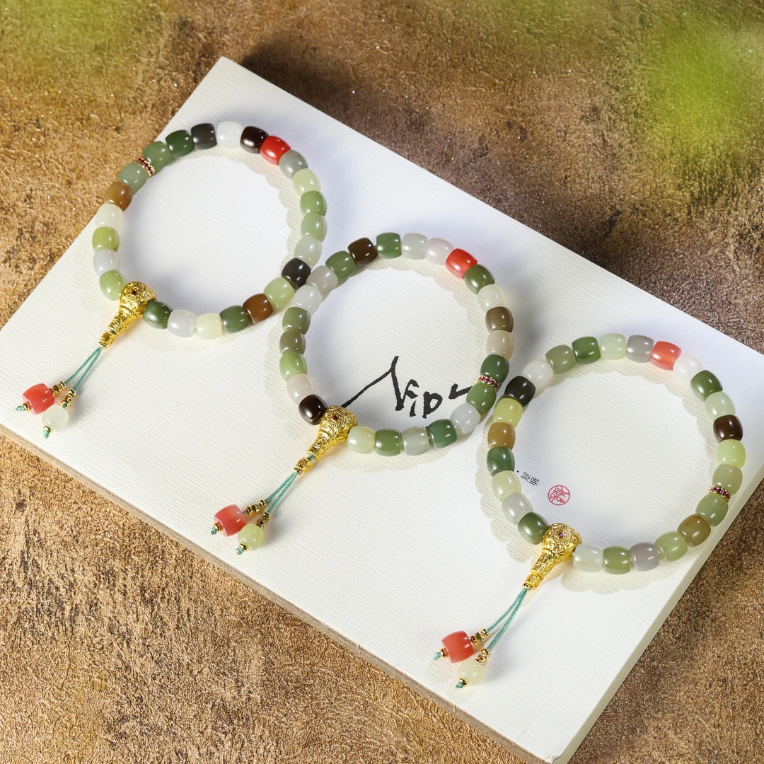 和田玉手串（多样性发其一）约7*8