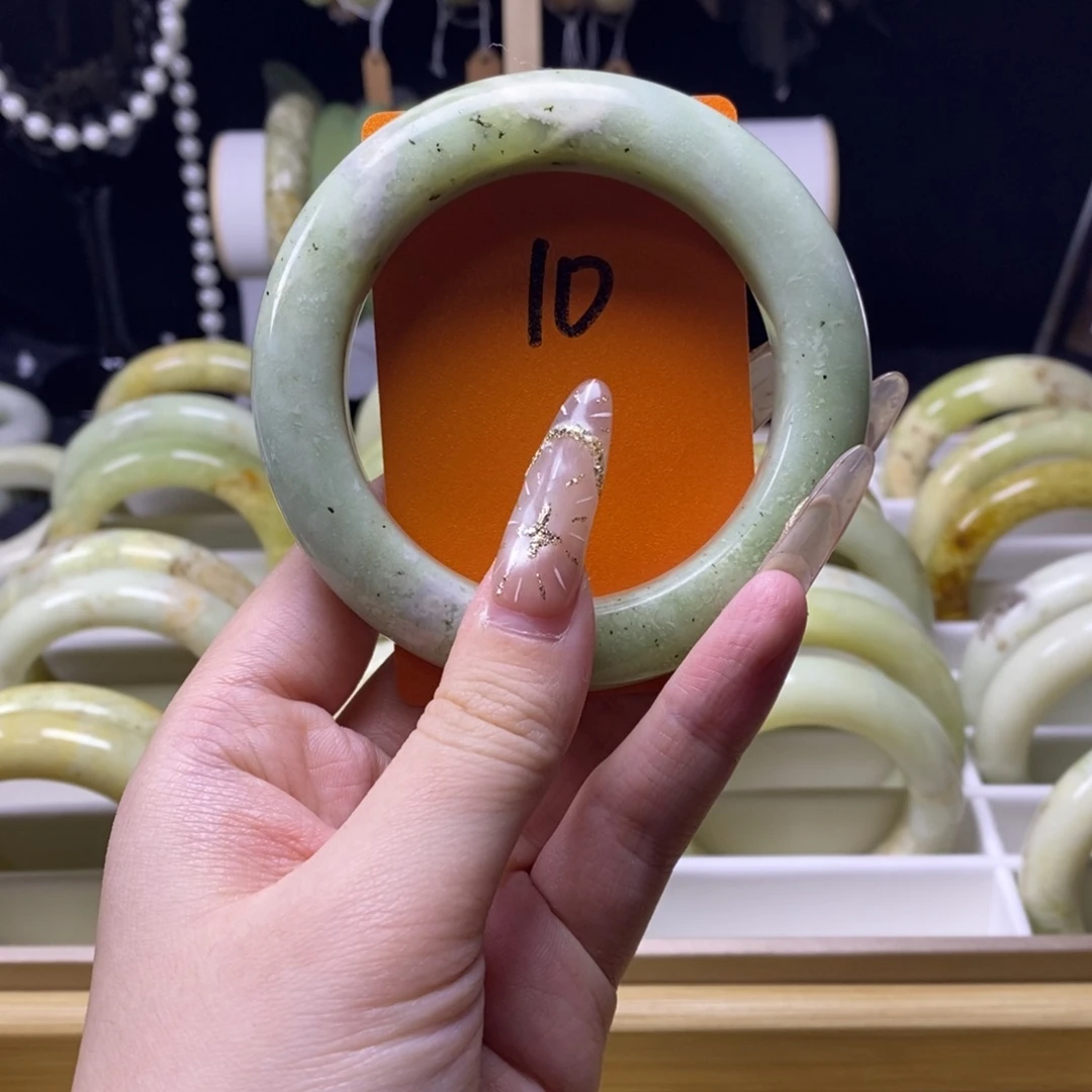 蛇纹石玉未镶嵌手镯60.5