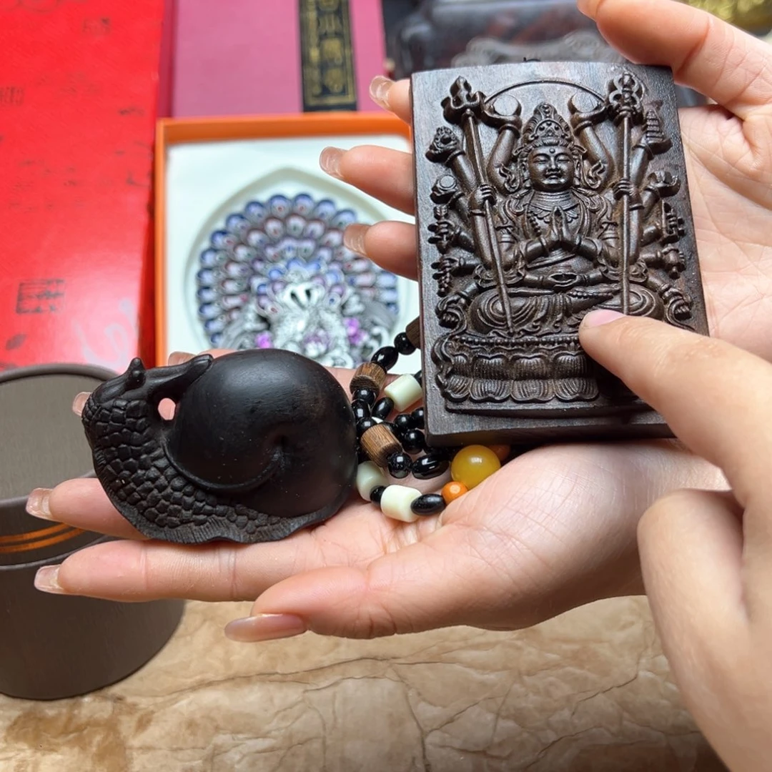 大叶紫檀（黑酸枝木类）