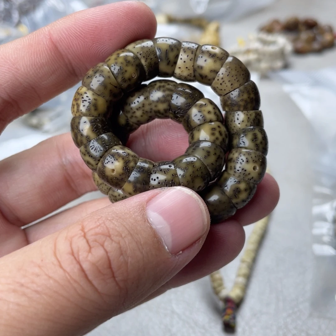 星月菩提吊坠11大肠单圈