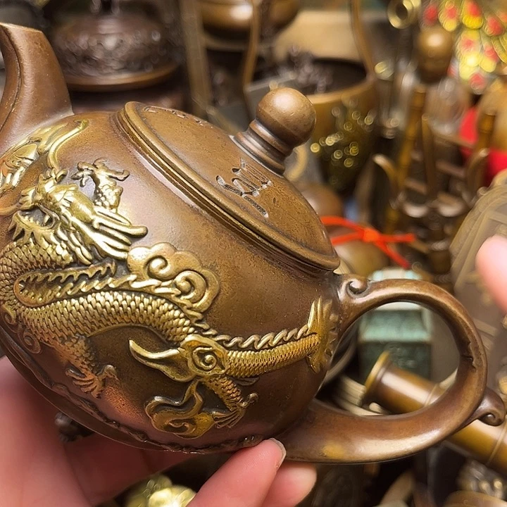 精美铜器批发档口